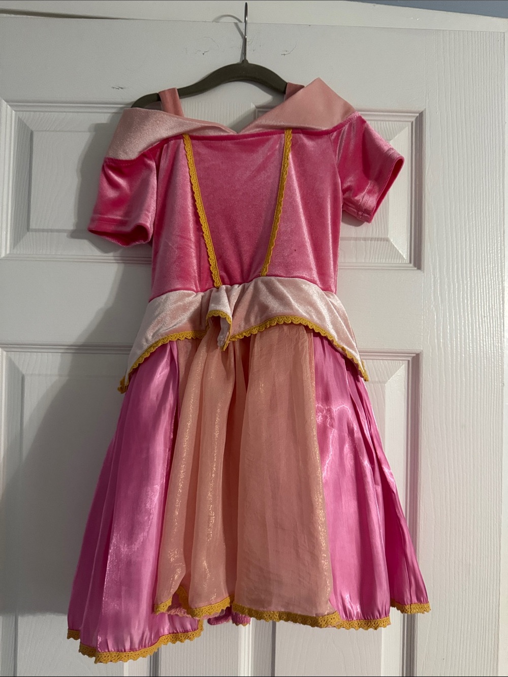 Taylor Joelle NWT Aurora Sleeping Beauty Dress Size 6 - Picture 2 of 7